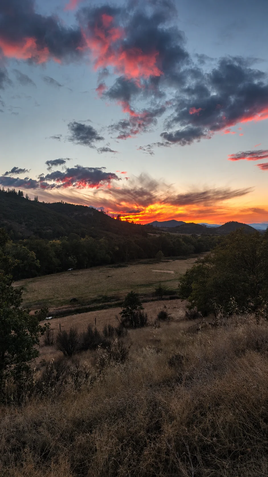 Sunset over the Southern Oregon valley from Rogue Rapid Farms